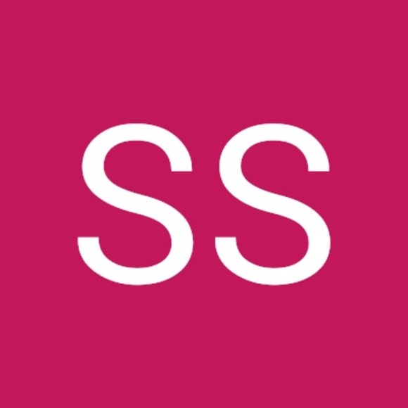 Profile Picture of Ss (@simonishere) on Poshmark