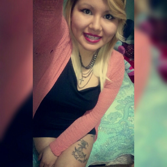 Profile Picture of Judith Salceda (@mokosahh15) on Poshmark