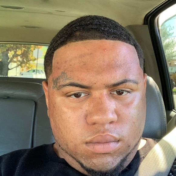 Profile Picture of Javon Gray (@jgray0521) on Poshmark