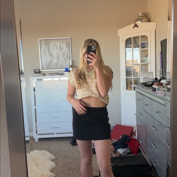 Profile Picture of Sammy Streeter (@sammystreeter) on Poshmark