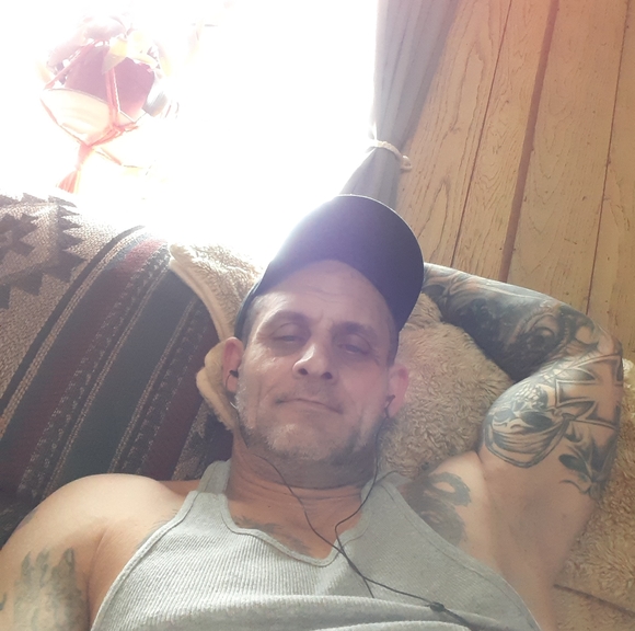 Profile Picture of Bobby Davison (@skitzo4real2) on Poshmark