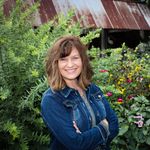 Mary Vander Plas 📚 - Instagram Profile Picture of Mary Vander Plas 📚 (@maryvanderplasbooks) on Instagram