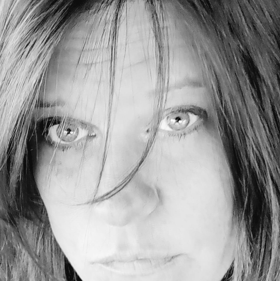 Profile Picture of Cindy Cottey (@cindycottey) on Poshmark