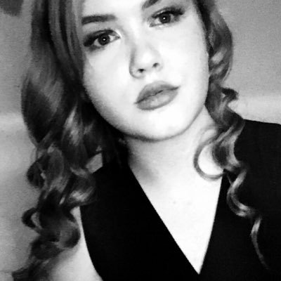 Profile Picture of Carly Simpson (@Carlysimpson001) on Twitter