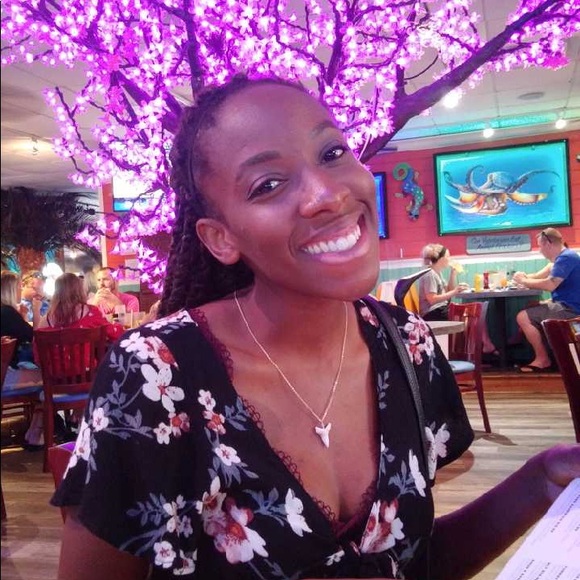 Profile Picture of Latisha Cucciniello (@latishamxc) on Poshmark