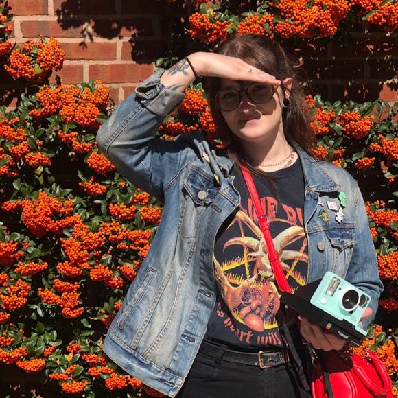 Profile Picture of Lindy Kraska (@lindykraska) on Poshmark