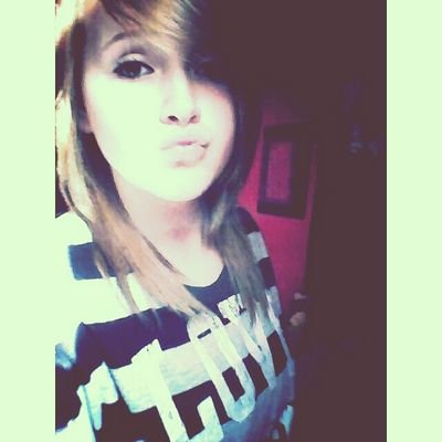 Profile Picture of ⓝⓐⓞⓜⓘ (@naomihester143) on Twitter