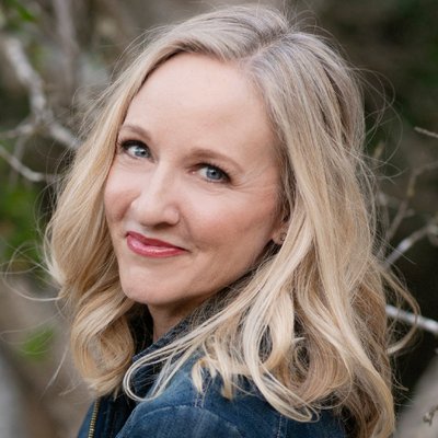 Profile Picture of Karen Zachary (@KarenDZachary) on Twitter