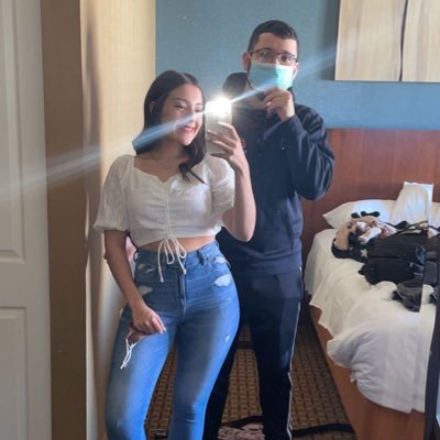 Profile Picture of Alex (@alexvelez__) on Twitter