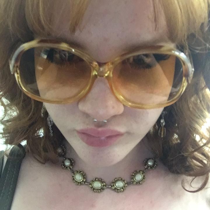 Profile Picture of Alice (@alicehalpin) on Tiktok