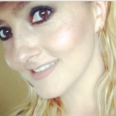 Profile Picture of Julia P Hoyos (@FidelHoyos) on Twitter