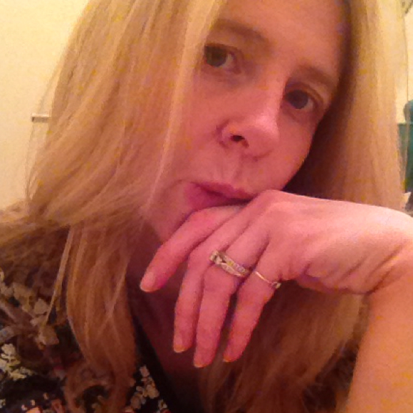 Profile Picture of Kim Heirendt (@kheirendt) on Poshmark