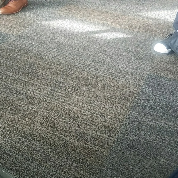 Profile Picture of Linda Mola (@lndacomander) on Poshmark