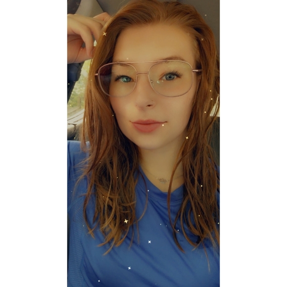 Zoe Lopez - Poshmark Profile Picture of Zoe Lopez (@zoelopez184) on Poshmark