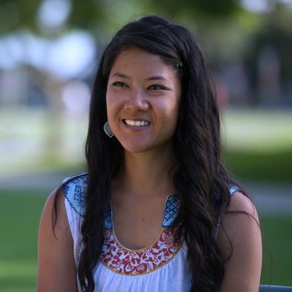 Profile Picture of Daranee Teng (@dtteng) on Poshmark