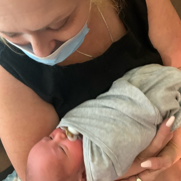 Profile Picture of Renee Thibodeaux (@reneet0430) on Poshmark