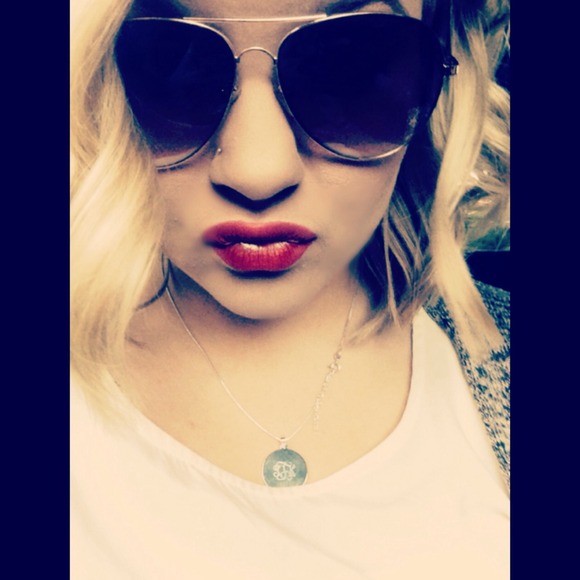 Profile Picture of Skylar Taylor (@staylor6) on Poshmark