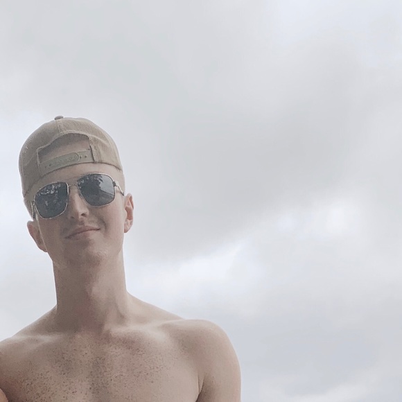 Profile Picture of Matt Boone (@mattboone34) on Poshmark