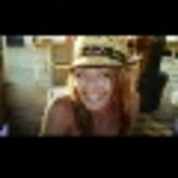 Profile Picture of Haley Seabert (@haybird) on Poshmark