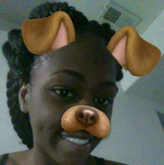 Profile Picture of Aurelle Jones (@lovelyaurelle) on Poshmark