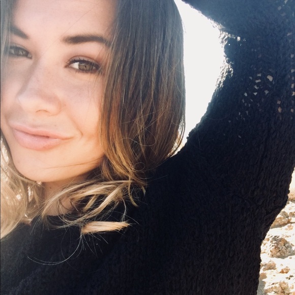 Profile Picture of D Marshall (@dmarsh222) on Poshmark