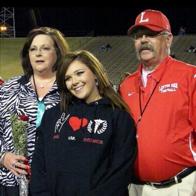 Profile Picture of Kay Hutton (@Kay_Bling) on Twitter
