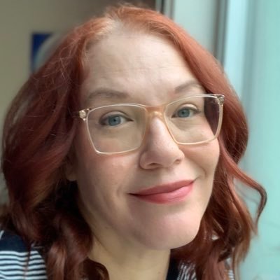 Profile Picture of Kelly Robson (@kellyoyo) on Twitter