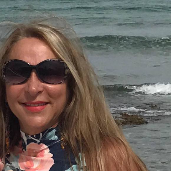 Profile Picture of Ruth Chaverra (@rchaverra) on Poshmark