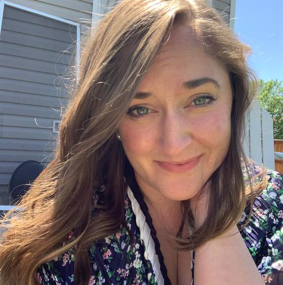 Profile Picture of Amber Josephson (@amberbedee) on Poshmark