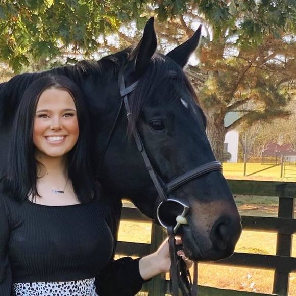 Profile Picture of Allie Durrschmidt (@alexandradurrsc) on Poshmark