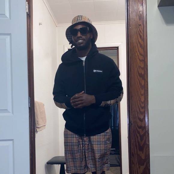 Profile Picture of James Galloway (@jamesthagr8) on Poshmark