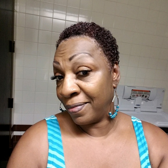 Profile Picture of Pamela Driver (@psweety) on Poshmark