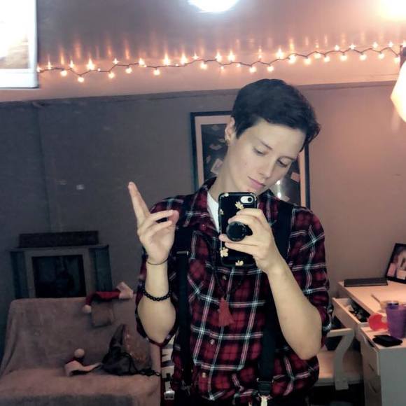 Profile Picture of Mariah Reinecke (@lynne43) on Poshmark