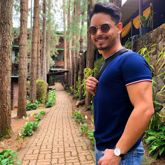 Profile Picture of Michael Farmer (@princemikeey) on Poshmark