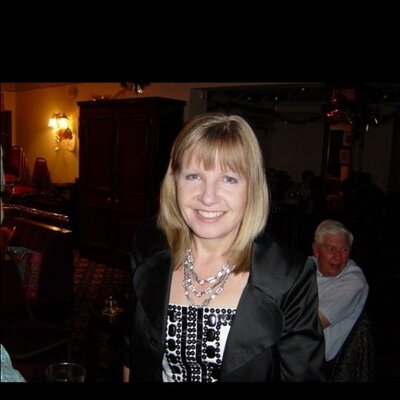 Profile Picture of Mandy Kearns (@mandymkearns) on Twitter