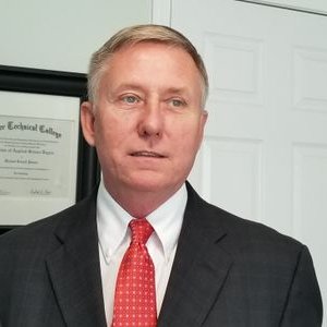 Profile Picture of Michael Pinion (@MichaelPinion8) on Twitter