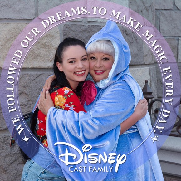 Profile Picture of Sam Renee (@samrenee762) on Poshmark