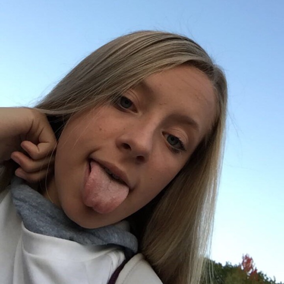 Profile Picture of Lily Michaud (@lily_michaud) on Poshmark