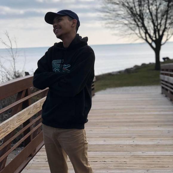Profile Picture of Edgar Jimenez (@edgar1430) on Poshmark