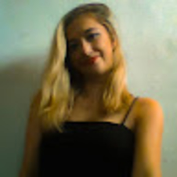 Profile Picture of Christiana Crawford matherson (@ccm1212) on Poshmark