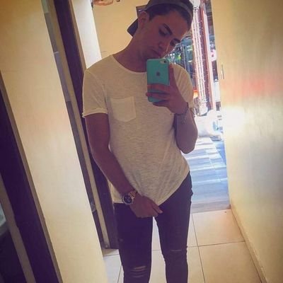 Profile Picture of Justin Pinto (@JustinP21122128) on Twitter