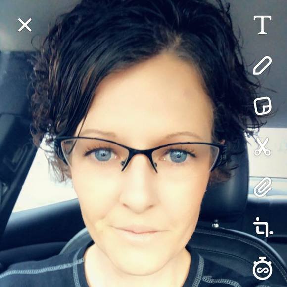 Profile Picture of Amber Kleinlein (@akleinlein) on Poshmark