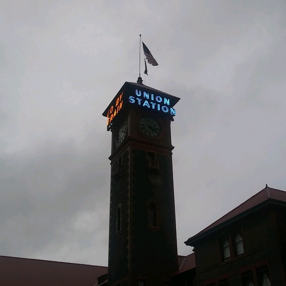 Profile Picture of Clarissa Fuentes (@rissatf) on Poshmark