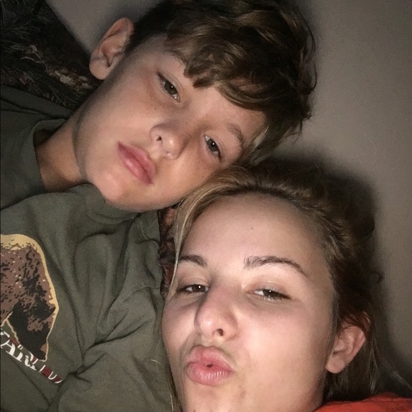 Profile Picture of Tonya Mayor (@danielm3) on Poshmark