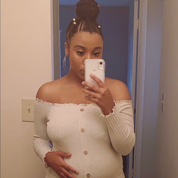 Tati-anna Goudeaux - Poshmark Profile Picture of Tati-anna Goudeaux (@tmgoudeaux) on Poshmark