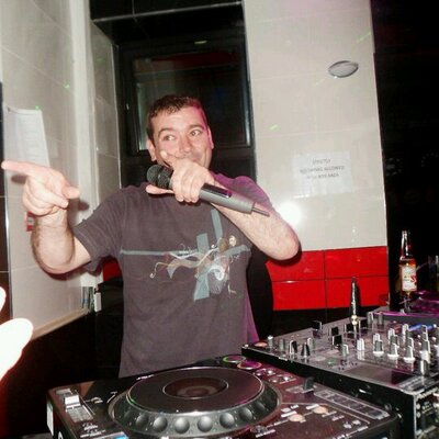 Profile Picture of Andy Cruise Ashcroft (@aandycruise) on Twitter