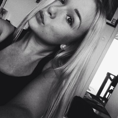 Amanda Persson - Twitter Profile Picture of Amanda Persson (@hannaamanda98) on Twitter