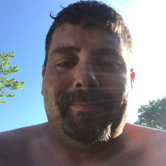 Profile Picture of William Howatt (@bhowatt23) on Poshmark