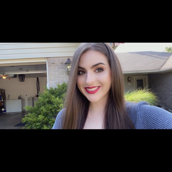 Profile Picture of Kimberly Doshier (@kdosh113) on Poshmark