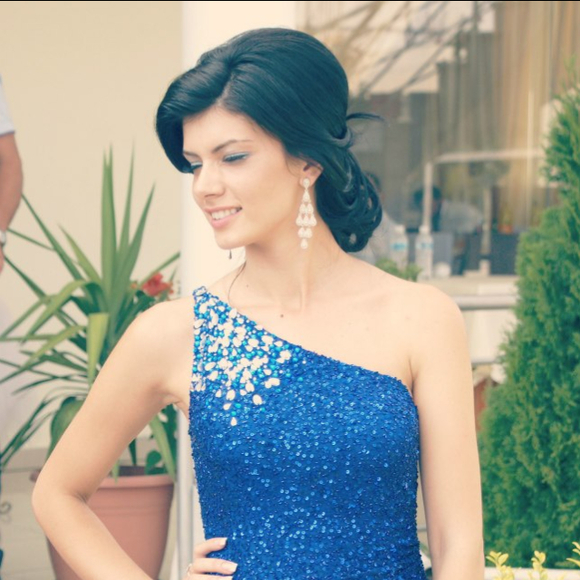Profile Picture of Marsela Mullalli (@marsela01) on Poshmark